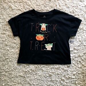 Disney Parks Grogu Halloween boxy tee M